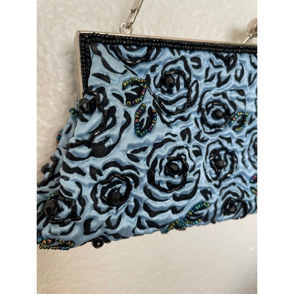 Small Black and Blue Floral Beaded Clutch Handbag - Picture 3 of 6